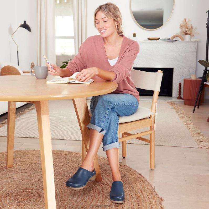 Dansko морско полирани пълнозърнести Жени зрънце JDTJ167 мулета и чехли