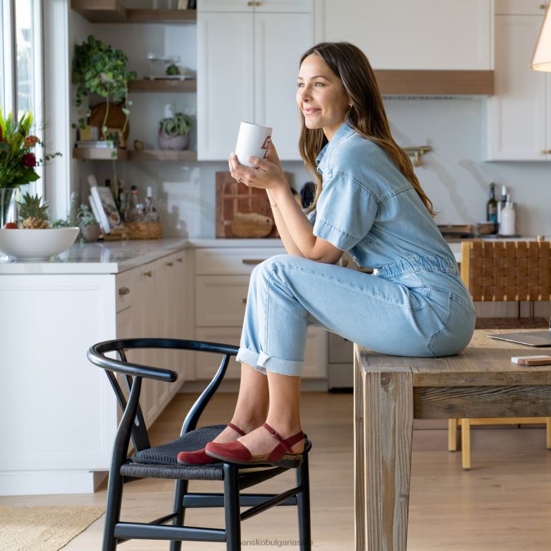 Dansko цинобър смлян набук Жени офика JDTJ108 сандали